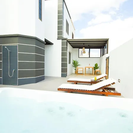 Casa Victoria - By Az Villa Playa Honda (Lanzarote)