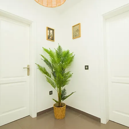 Casa Victoria - By Az